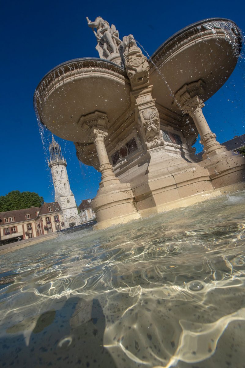 Fontaine de la Place de la Mairie, Evreux © ADT de l'Eure, J.F. Lange