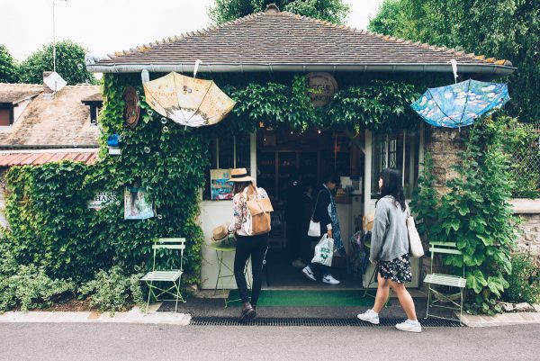 Gift shops and decorative items in the Eure