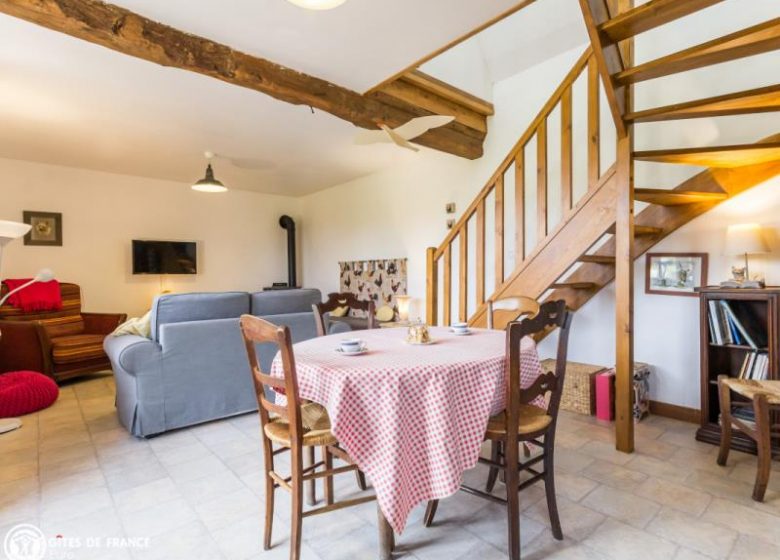 Gîte LA COUR AUX FLEURS