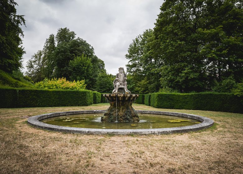 Park of the Château de Bizy