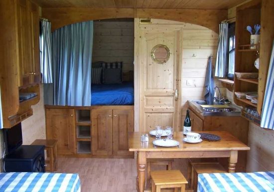 © TUOT C - EURL LES ROULOTTES DE LA RISLE Sainte-Anne gypsy caravan