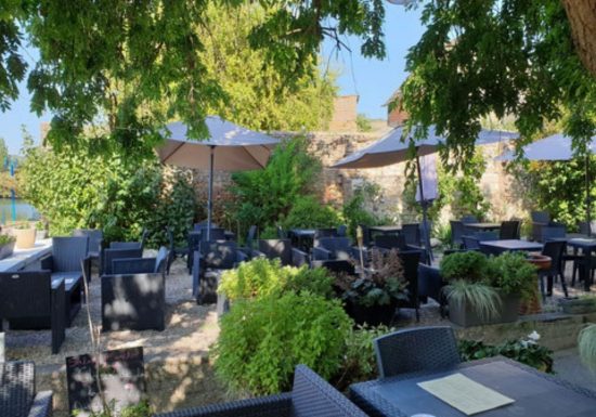 Salon de thé de la “Villa Aliénor”