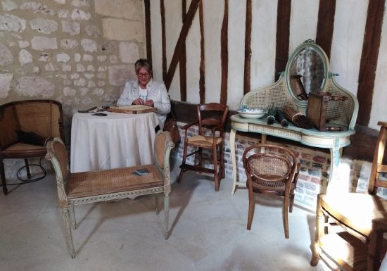 Sylviane Magnan-Stalin (upholstery and chair canning)